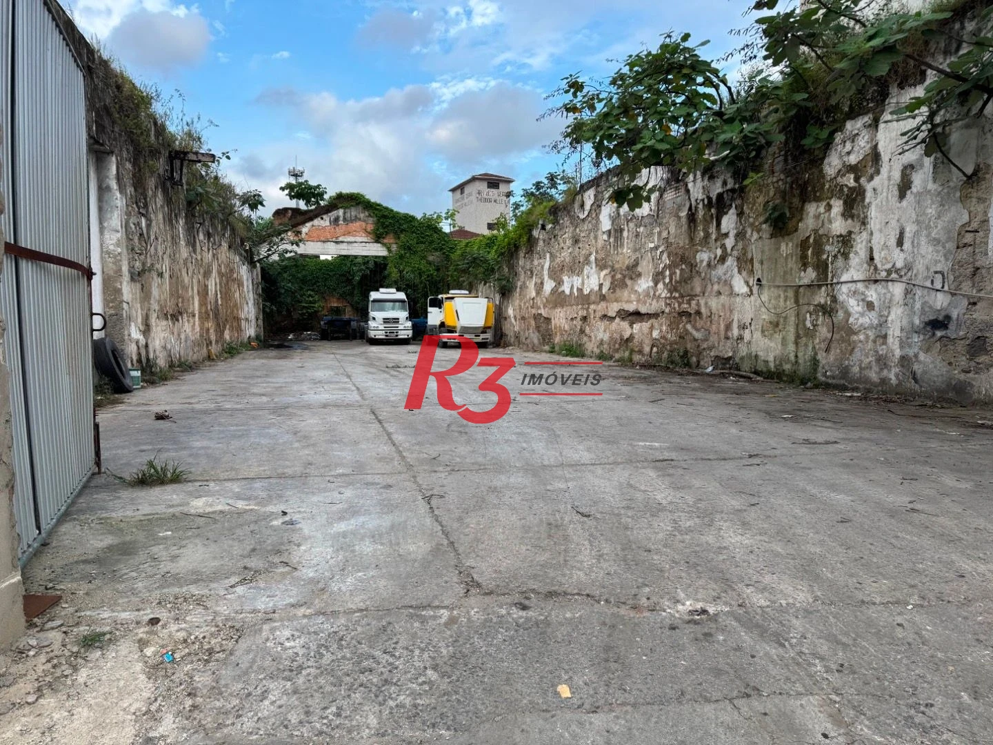 Terreno, 3960 m² - venda por R$ 11.000.000,00 ou aluguel por R$ 53.989,00/mês - Valongo - Santos/SP