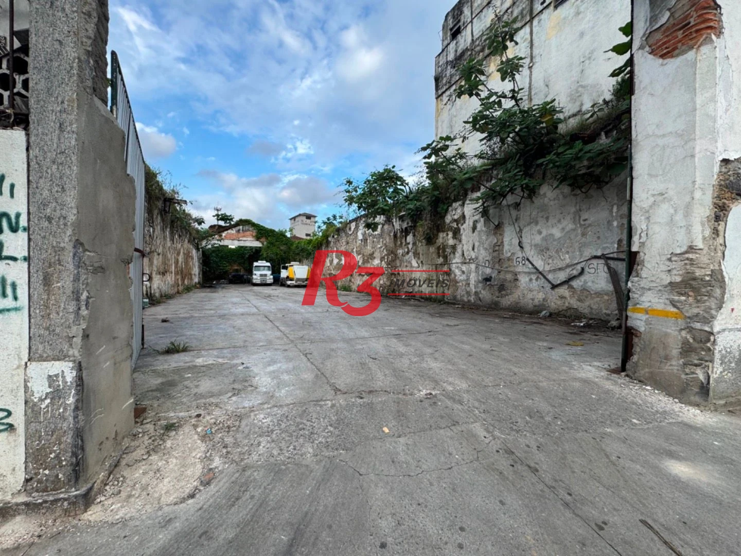 Terreno, 3960 m² - venda por R$ 11.000.000,00 ou aluguel por R$ 53.989,00/mês - Valongo - Santos/SP