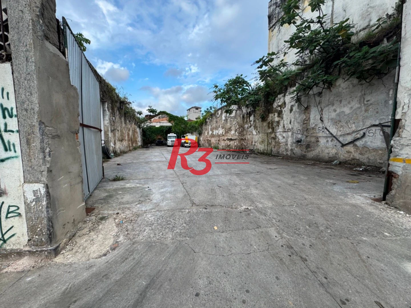 Terreno, 3960 m² - venda por R$ 11.000.000,00 ou aluguel por R$ 53.989,00/mês - Valongo - Santos/SP