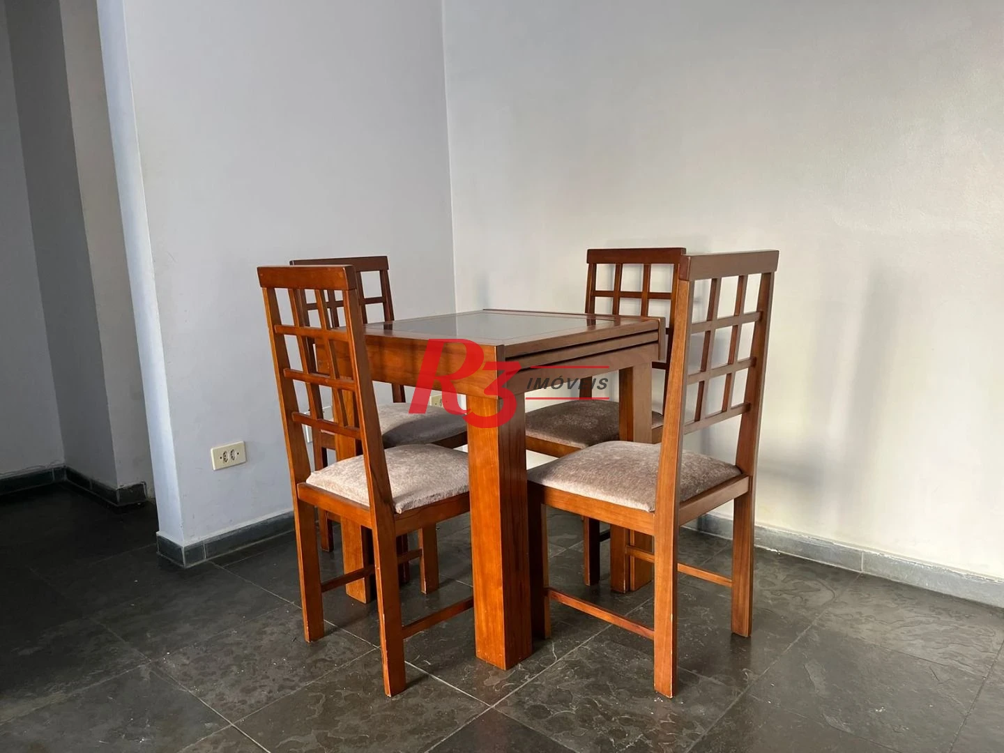 Apartamento com 1 dormitório para alugar, 60 m² por R$ 3.700,02/mês - Boqueirão - Santos/SP