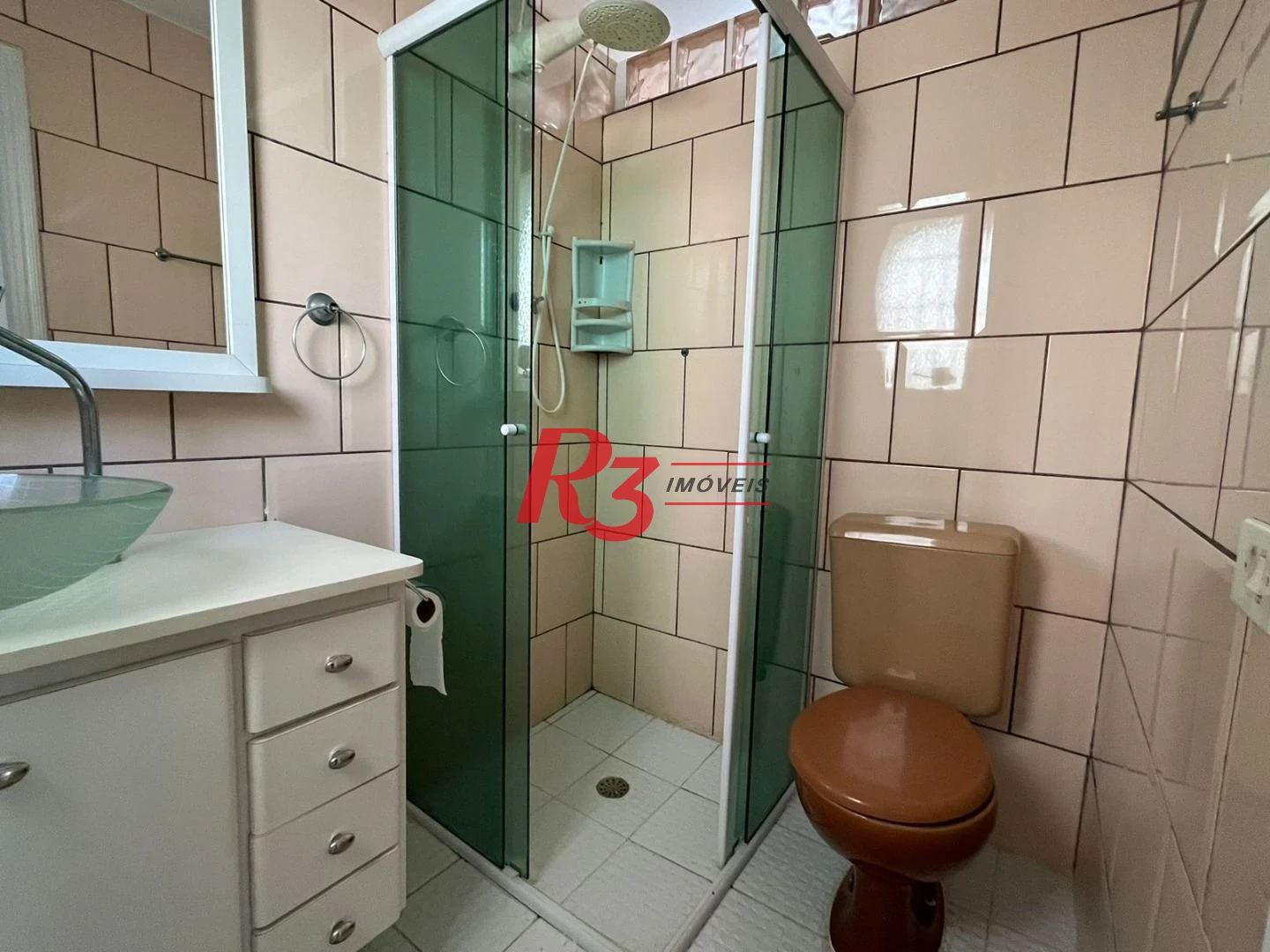 Apartamento com 1 dormitório para alugar, 60 m² por R$ 3.700,02/mês - Boqueirão - Santos/SP