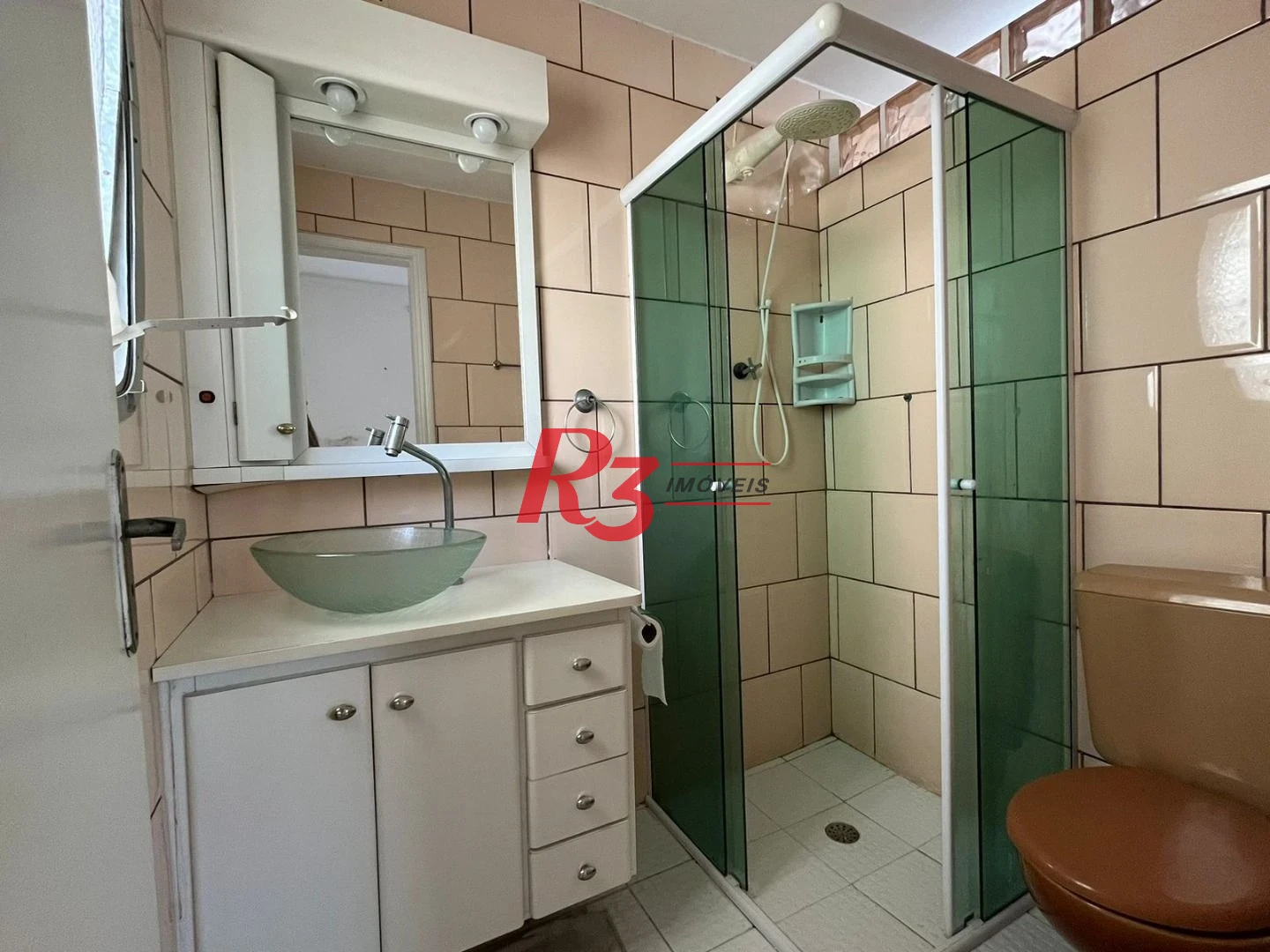 Apartamento com 1 dormitório para alugar, 60 m² por R$ 3.700,02/mês - Boqueirão - Santos/SP