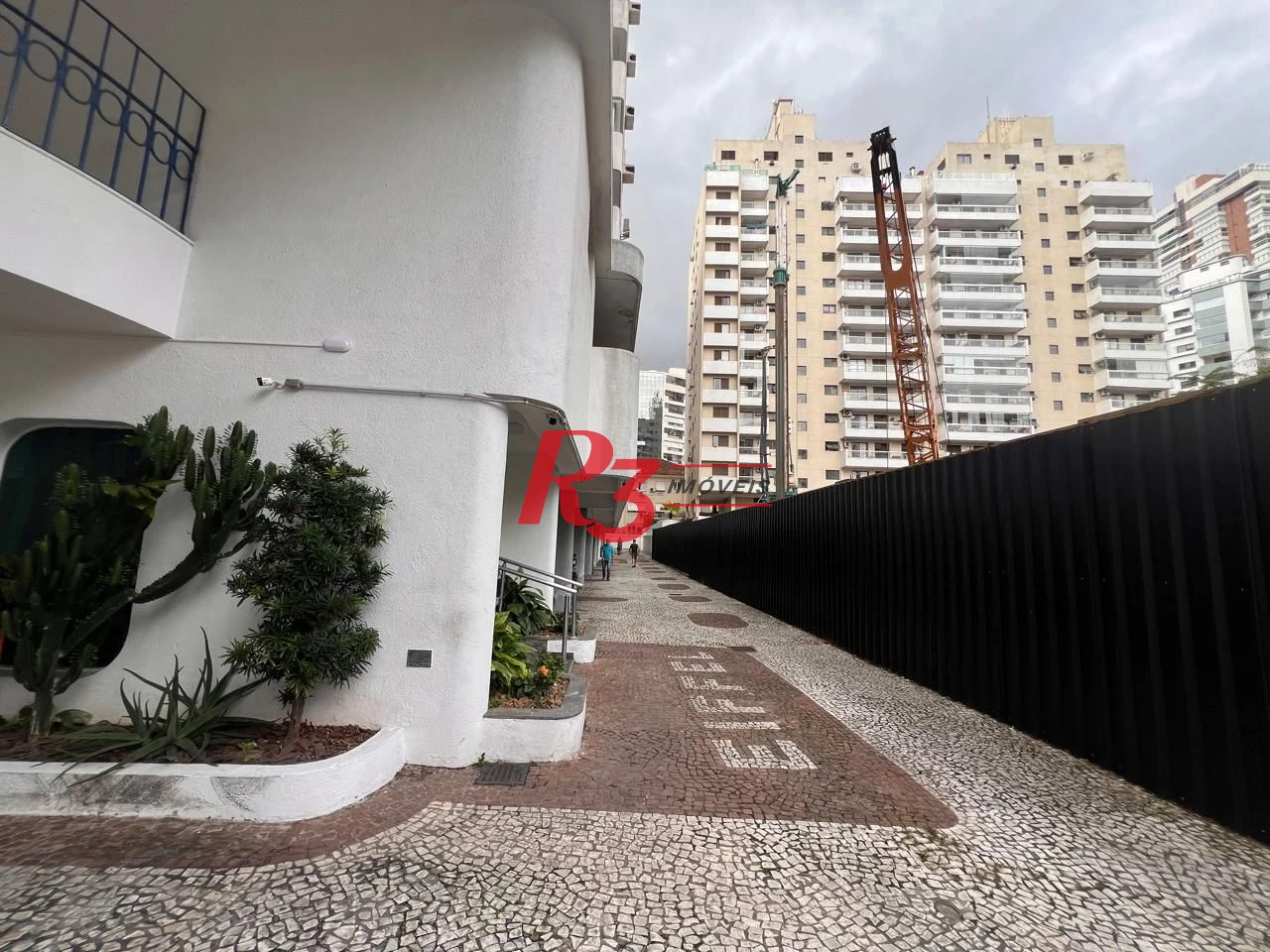 Apartamento com 1 dormitório para alugar, 60 m² por R$ 3.700,02/mês - Boqueirão - Santos/SP