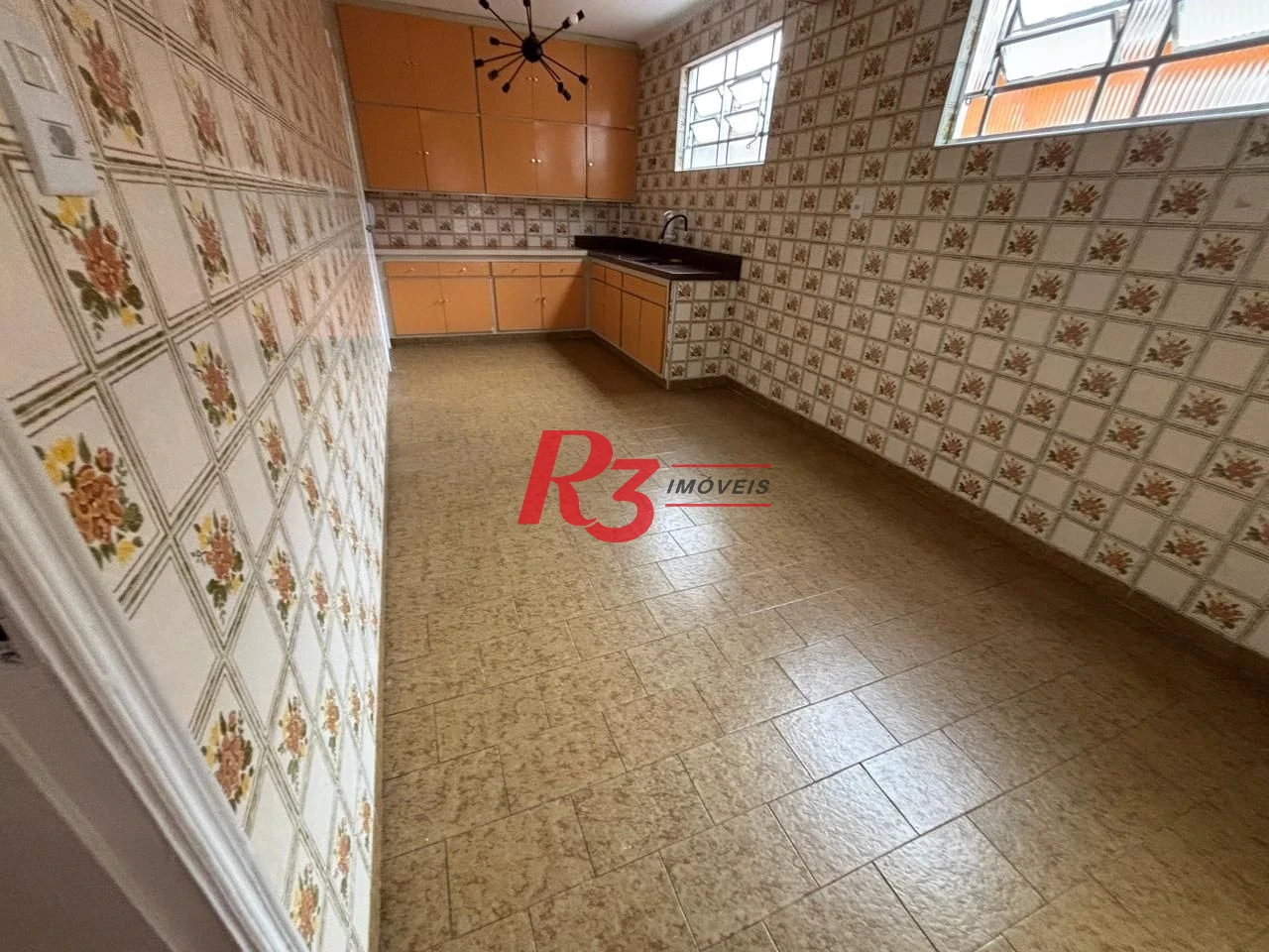 Apartamento com 3 dormitórios para alugar, 129 m² por R$ 5.500,00/mês - Gonzaga - Santos/SP