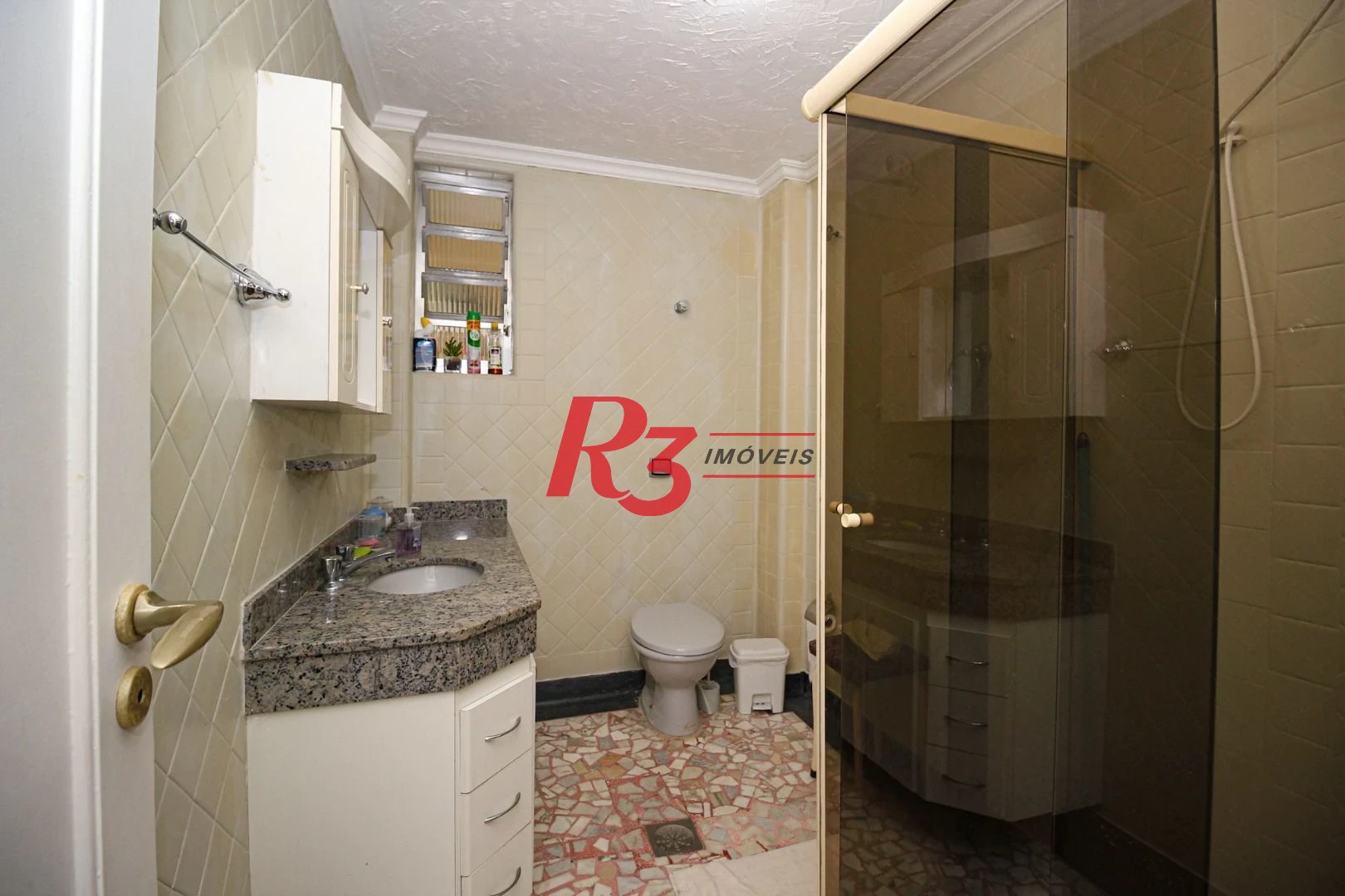 Apartamento com 2 dormitórios à venda, 94 m² por R$ 800.000,00 - Gonzaga - Santos/SP
