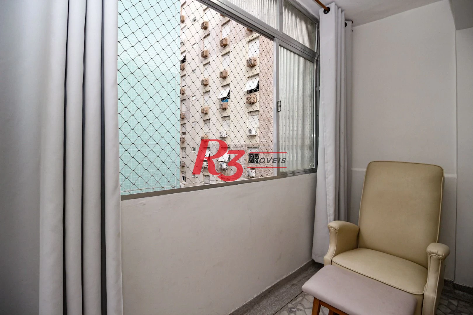 Apartamento com 2 dormitórios à venda, 94 m² por R$ 800.000,00 - Gonzaga - Santos/SP