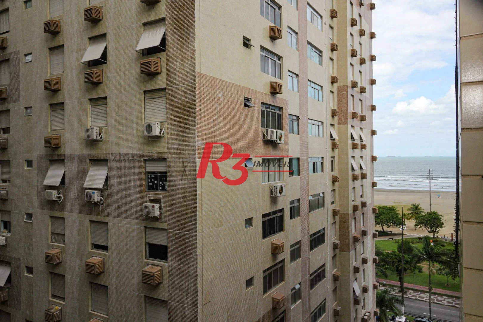 Apartamento com 2 dormitórios à venda, 94 m² por R$ 800.000,00 - Gonzaga - Santos/SP
