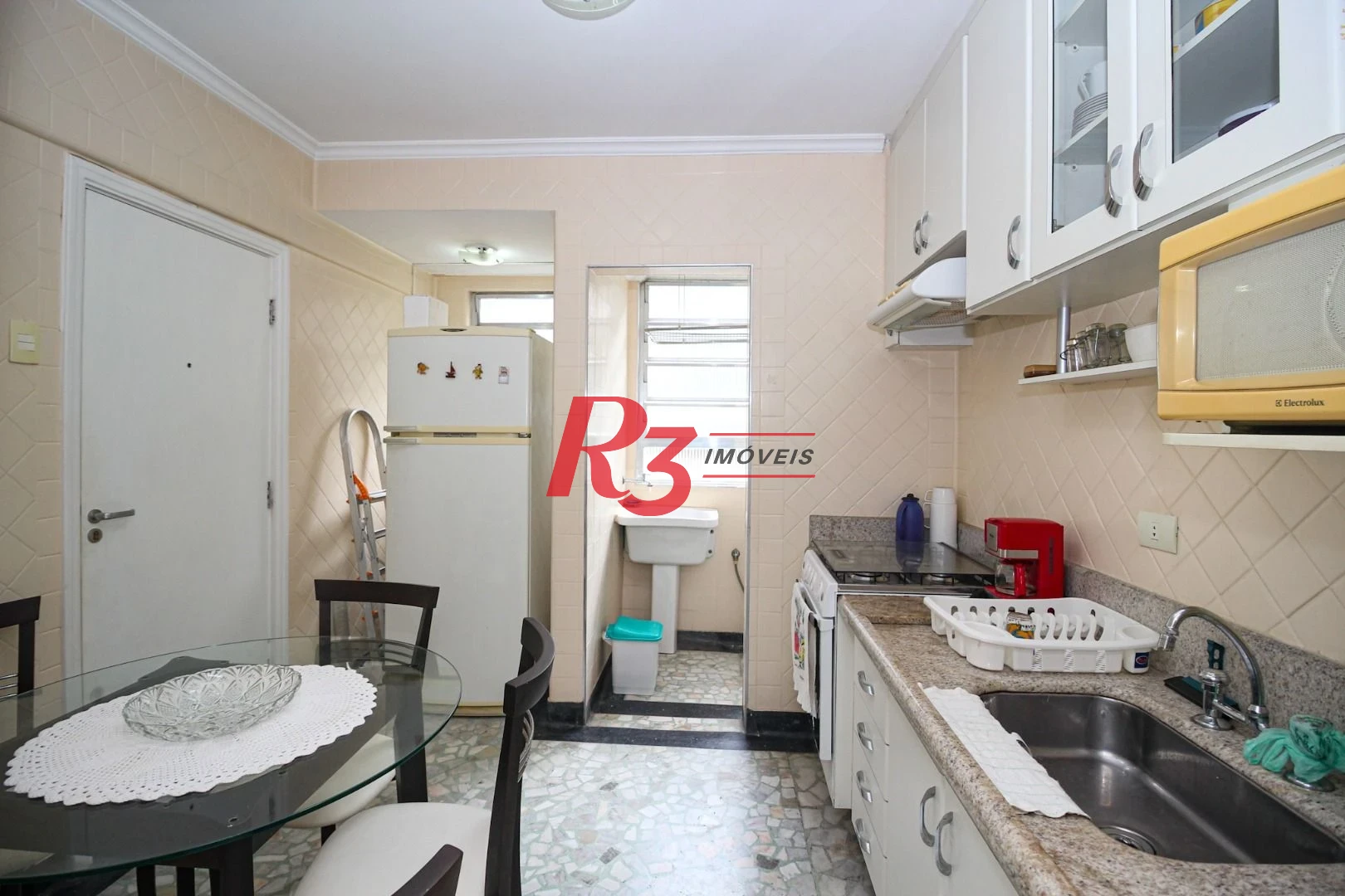 Apartamento com 2 dormitórios à venda, 94 m² por R$ 800.000,00 - Gonzaga - Santos/SP