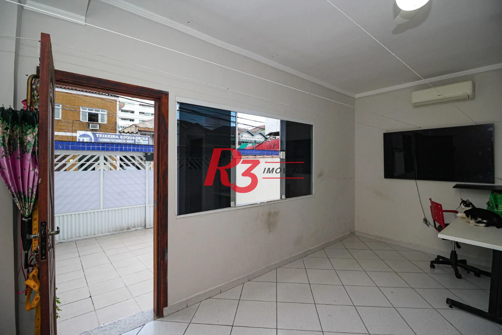 Sobrado com 2 dormitórios à venda, 115 m² por R$ 560.000,00 - Vila Matias - Santos/SP