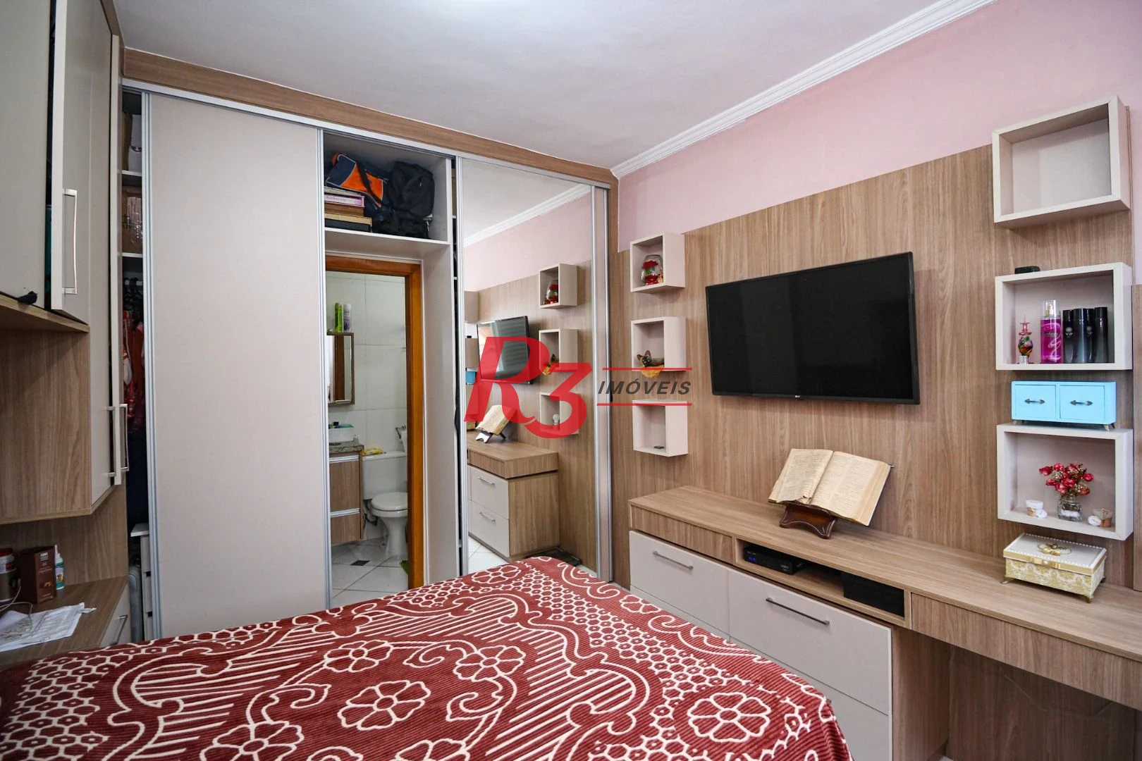 Sobrado com 2 dormitórios à venda, 115 m² por R$ 560.000,00 - Vila Matias - Santos/SP