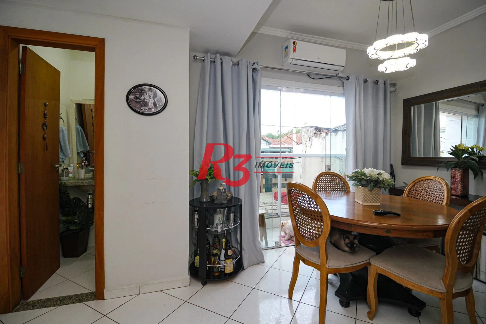 Sobrado com 2 dormitórios à venda, 115 m² por R$ 560.000,00 - Vila Matias - Santos/SP