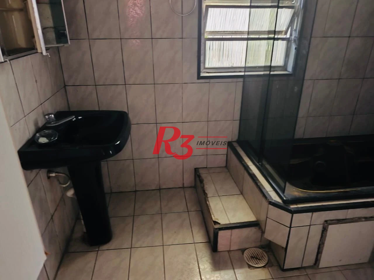 Casa com 2 dormitórios à venda, 300 m² por R$ 380.000,00 - Santa Maria - Santos/SP