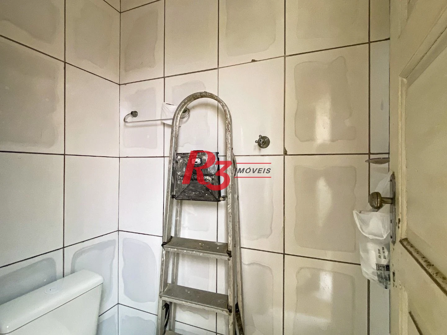 Sobrado com 2 dormitórios à venda, 84 m² por R$ 440.000,00 - Vila Matias - Santos/SP
