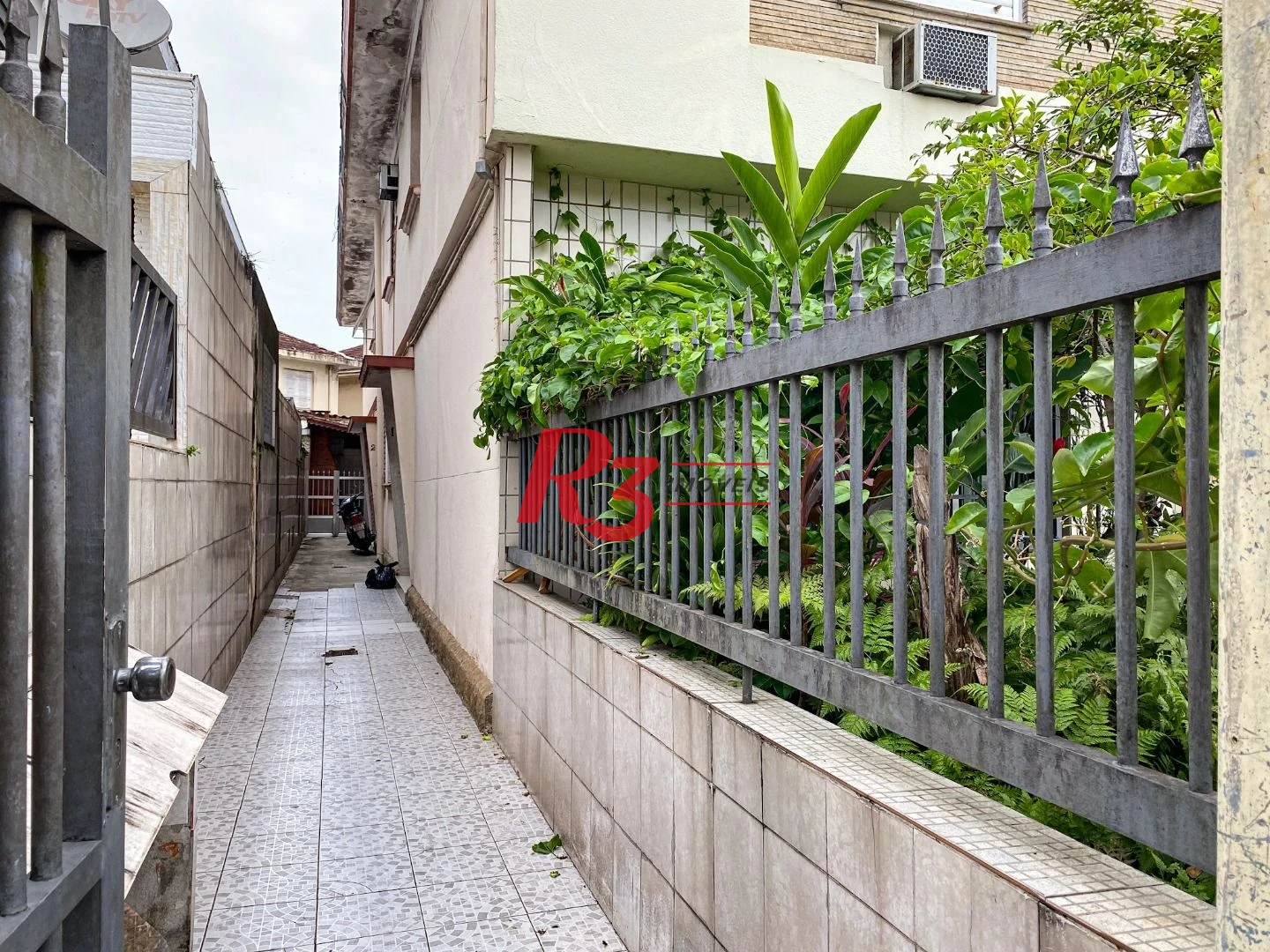 Sobrado com 2 dormitórios à venda, 84 m² por R$ 440.000,00 - Vila Matias - Santos/SP