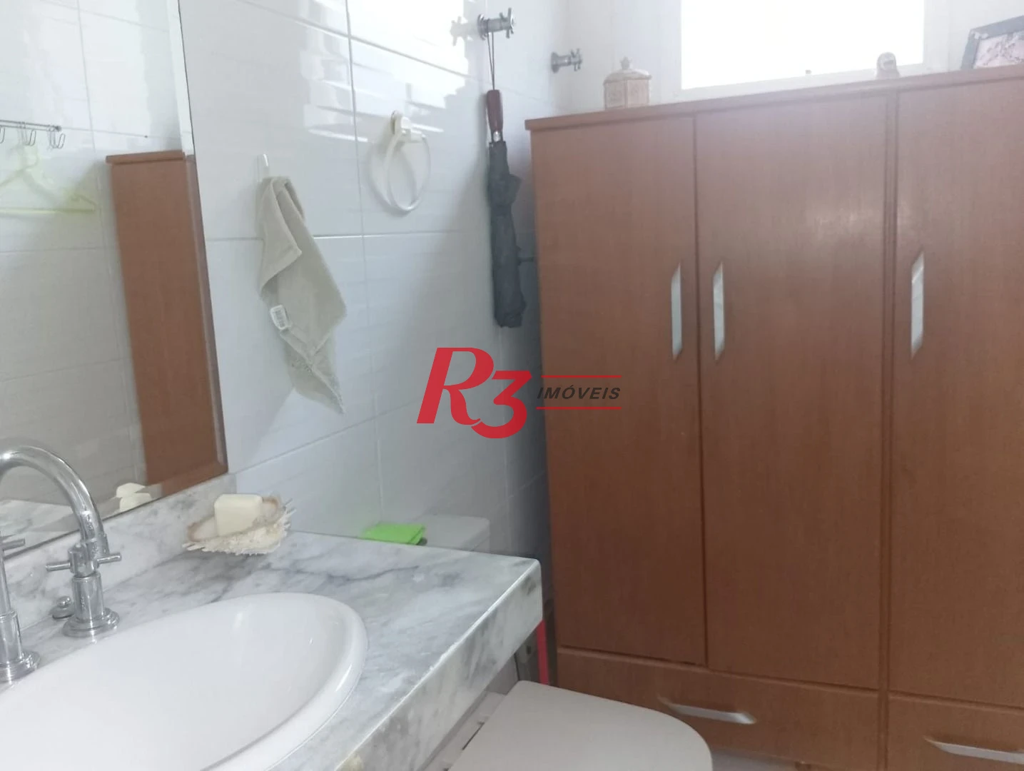 Sobrado com 3 dormitórios à venda, 180 m² por R$ 2.100.000,00 - Gonzaga - Santos/SP