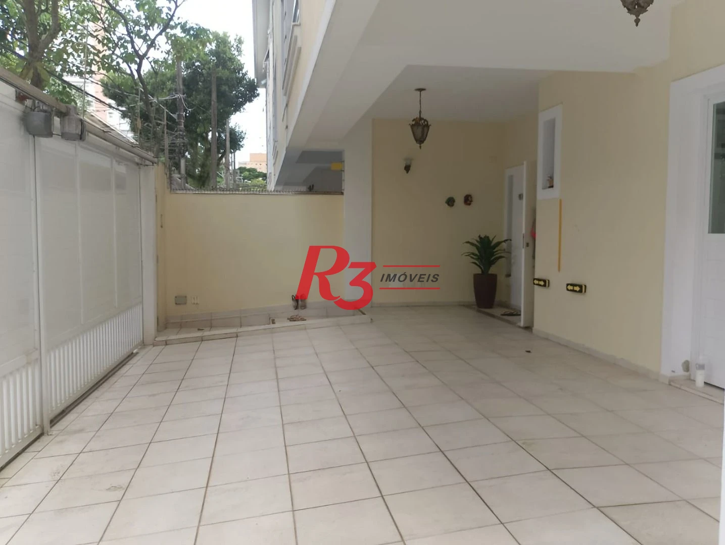 Sobrado com 3 dormitórios à venda, 180 m² por R$ 2.100.000,00 - Gonzaga - Santos/SP