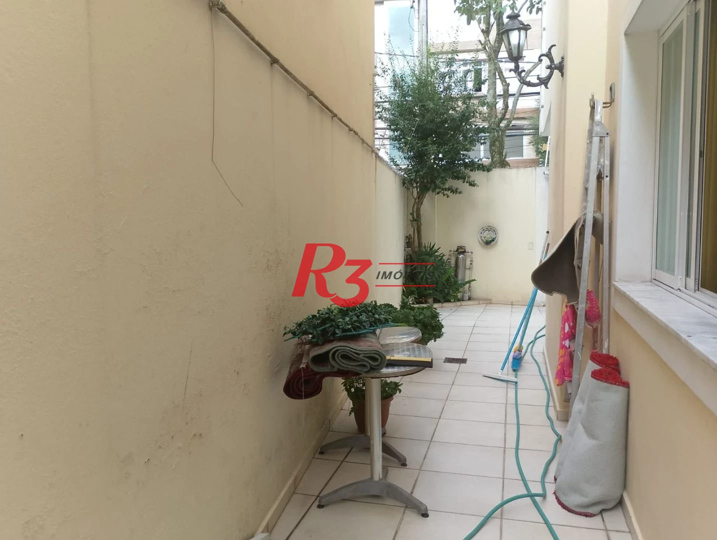 Sobrado com 3 dormitórios à venda, 180 m² por R$ 2.100.000,00 - Gonzaga - Santos/SP