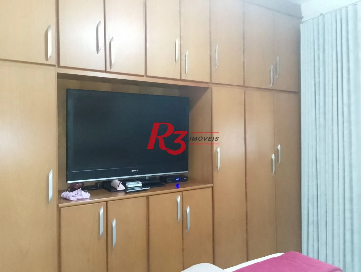 Sobrado com 3 dormitórios à venda, 180 m² por R$ 2.100.000,00 - Gonzaga - Santos/SP