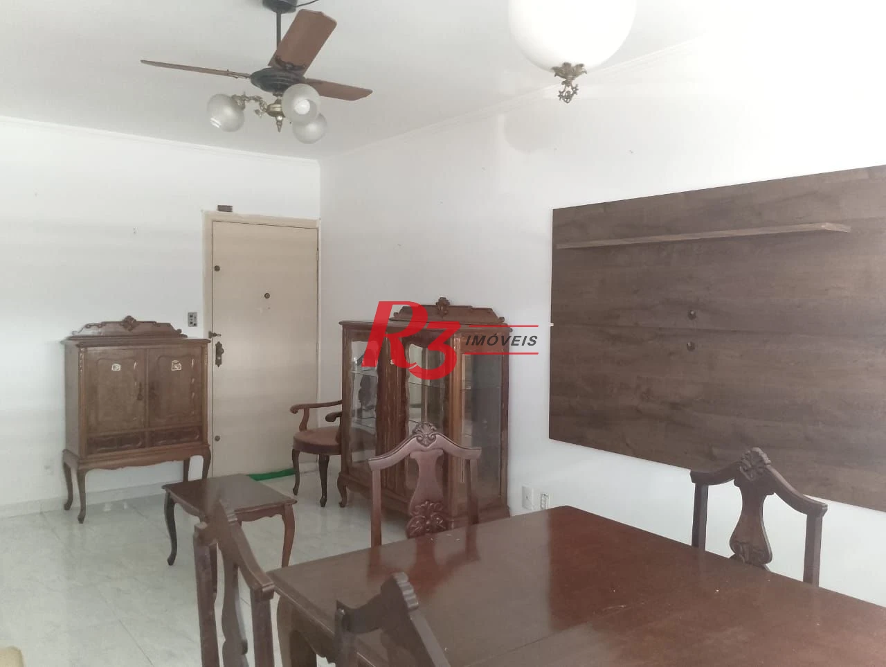 Apartamento com 2 dormitórios à venda, 98 m² por R$ 550.000,00 - Gonzaga - Santos/SP