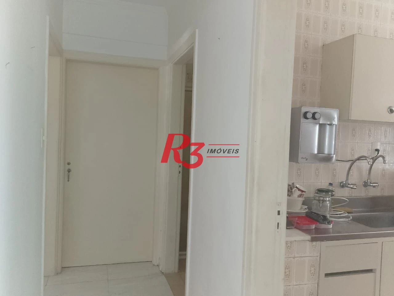Apartamento com 2 dormitórios à venda, 98 m² por R$ 550.000,00 - Gonzaga - Santos/SP