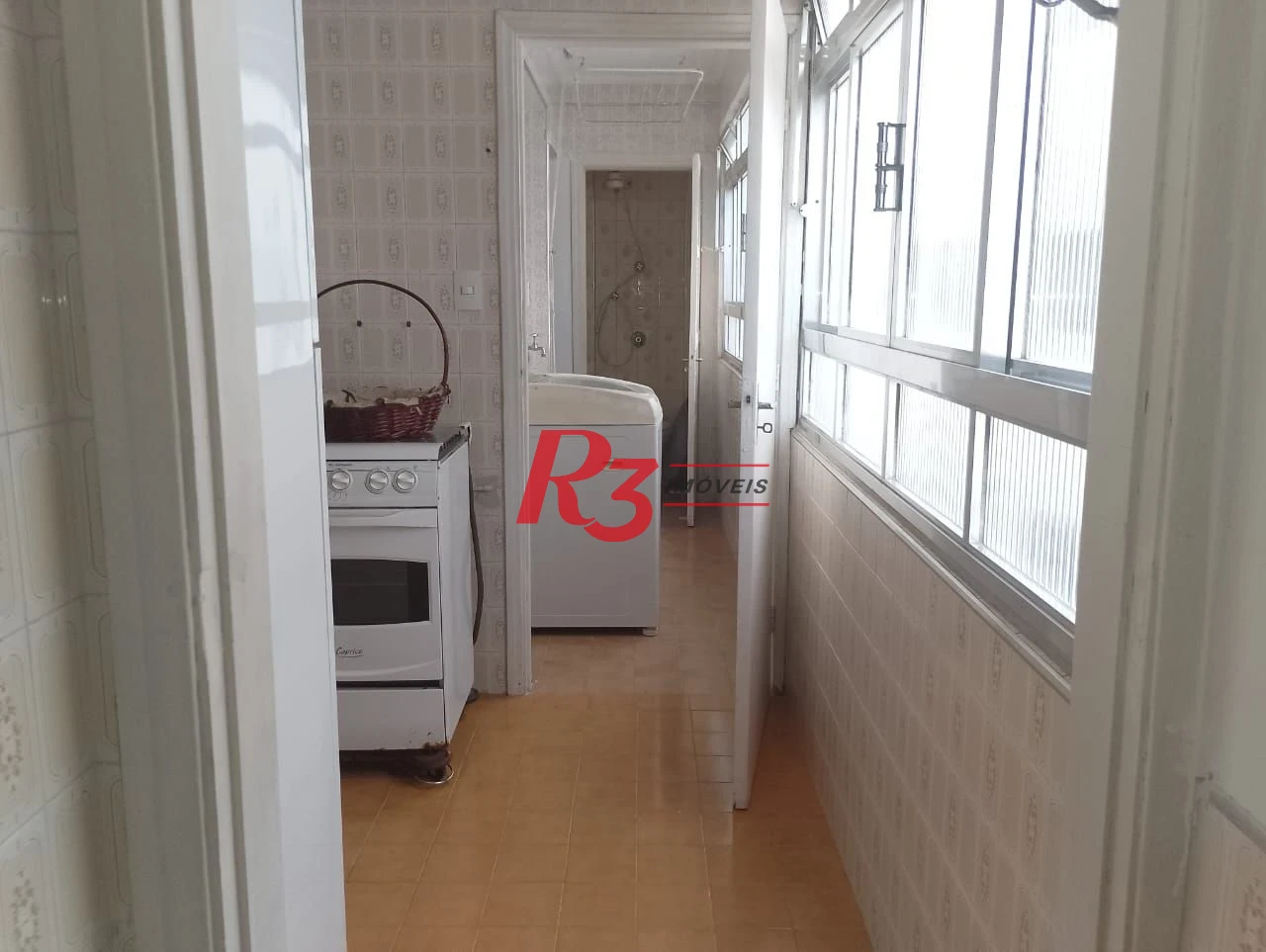 Apartamento com 2 dormitórios à venda, 98 m² por R$ 550.000,00 - Gonzaga - Santos/SP