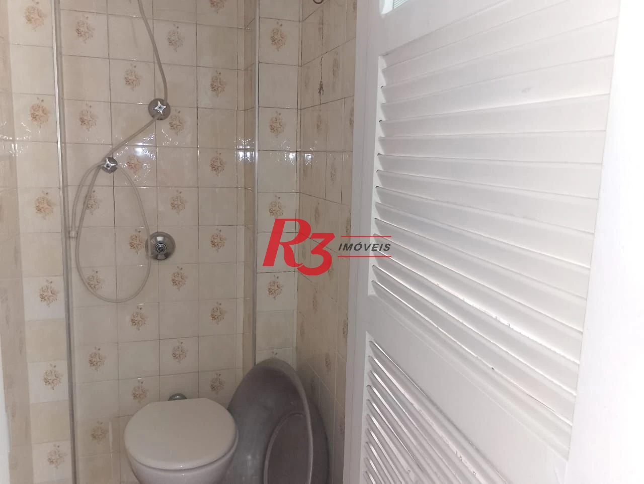 Apartamento com 2 dormitórios à venda, 98 m² por R$ 550.000,00 - Gonzaga - Santos/SP