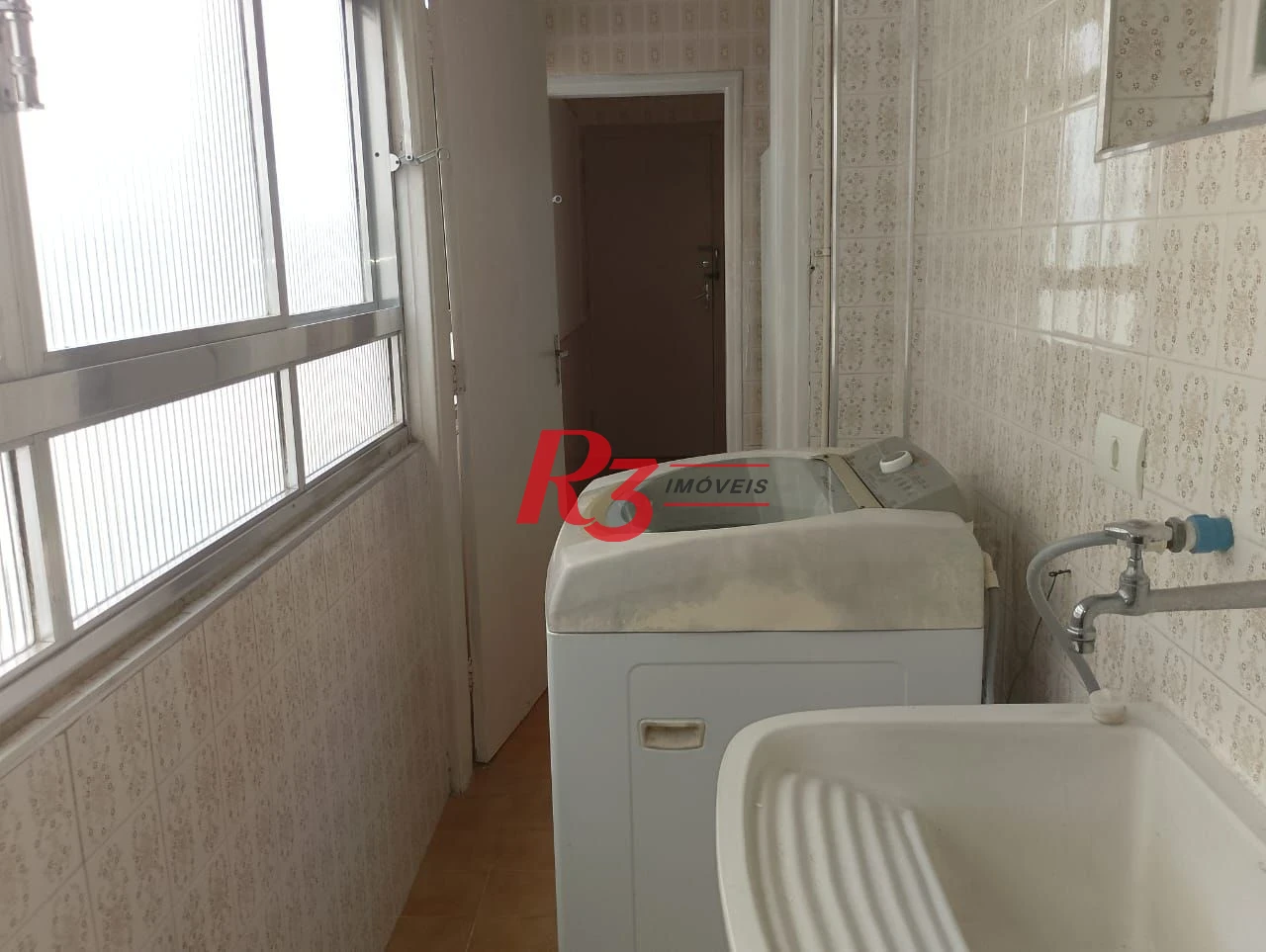 Apartamento com 2 dormitórios à venda, 98 m² por R$ 550.000,00 - Gonzaga - Santos/SP