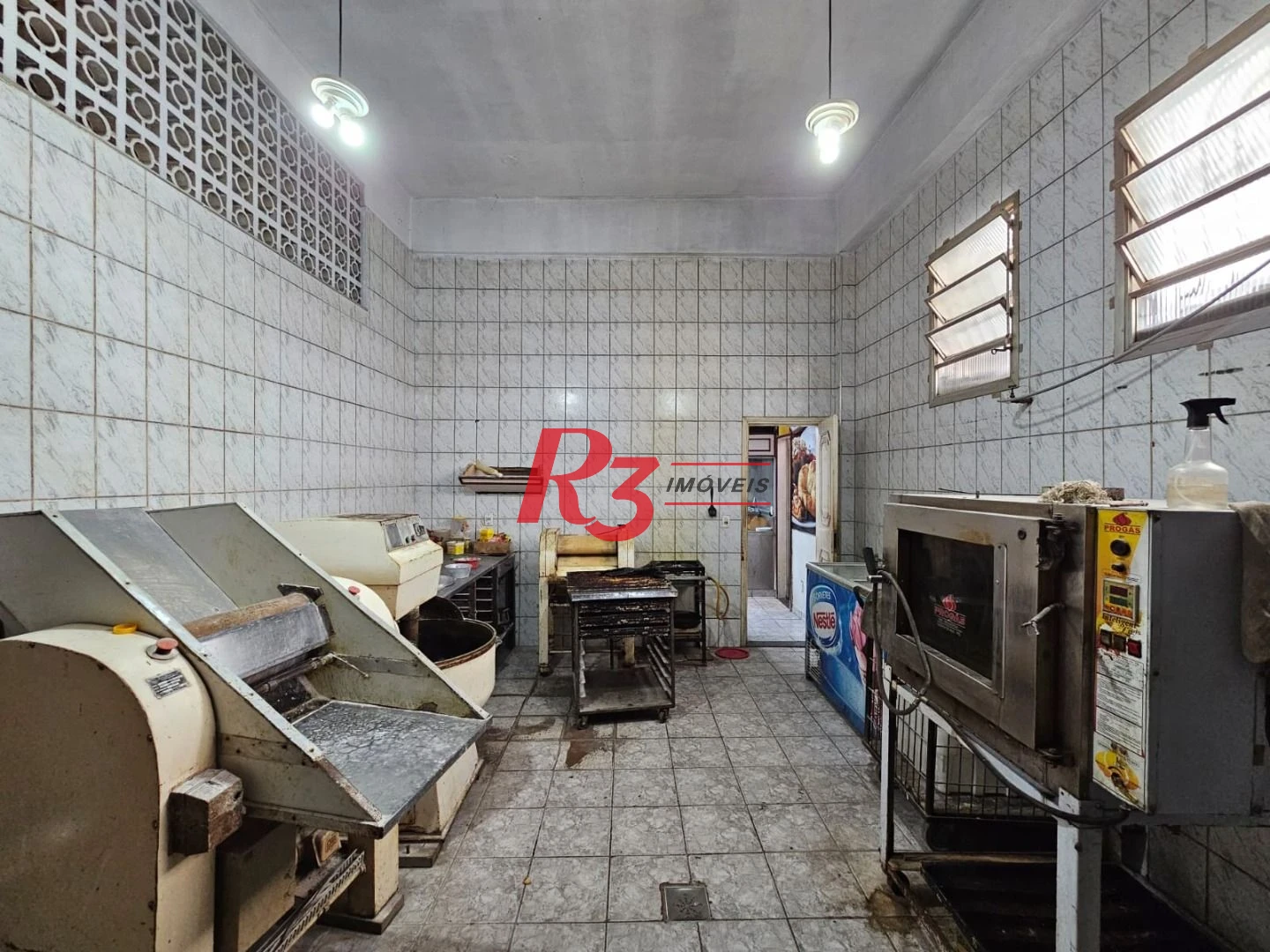 Loja para alugar, 191 m² por R$ 15.402,96/mês - Campo Grande - Santos/SP