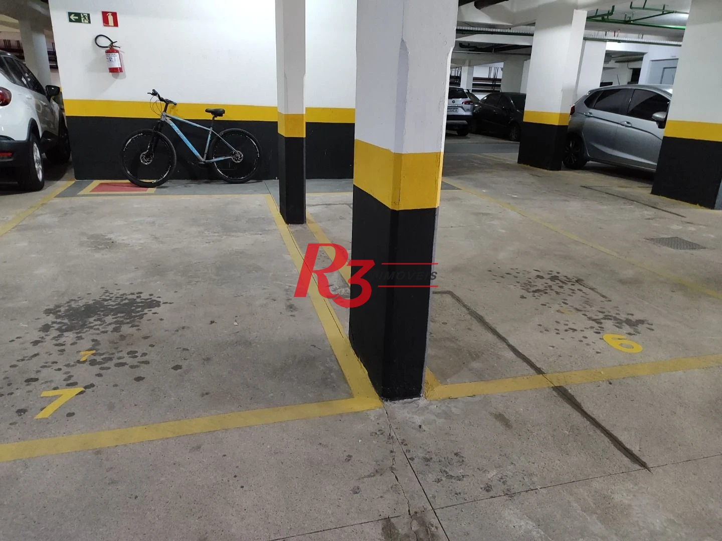 Apartamento com 3 dormitórios para alugar, 94 m² por R$ 7.000,00/mês - Gonzaga - Santos/SP