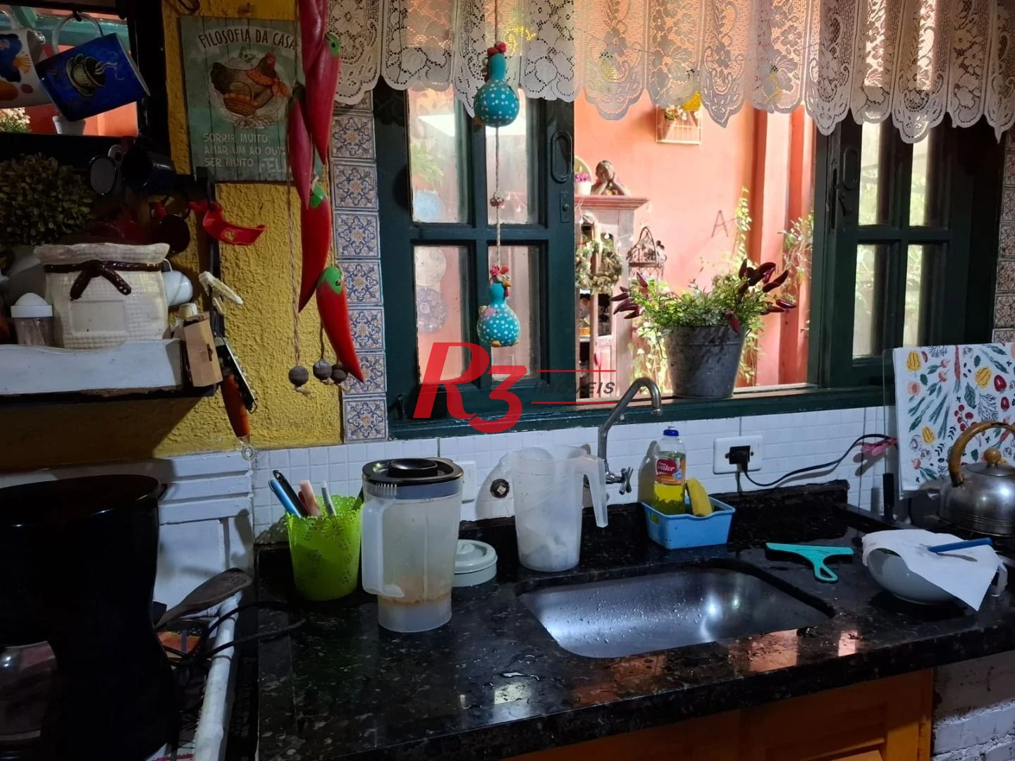 Sobrado à venda, 220 m² por R$ 690.000,00 - Vila Matias - Santos/SP