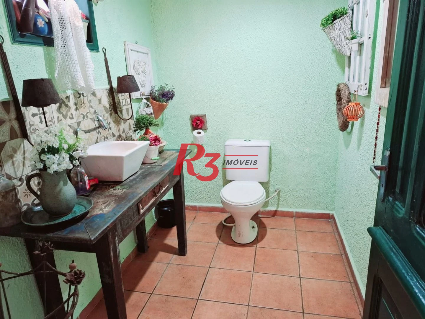 Sobrado à venda, 220 m² por R$ 690.000,00 - Vila Matias - Santos/SP