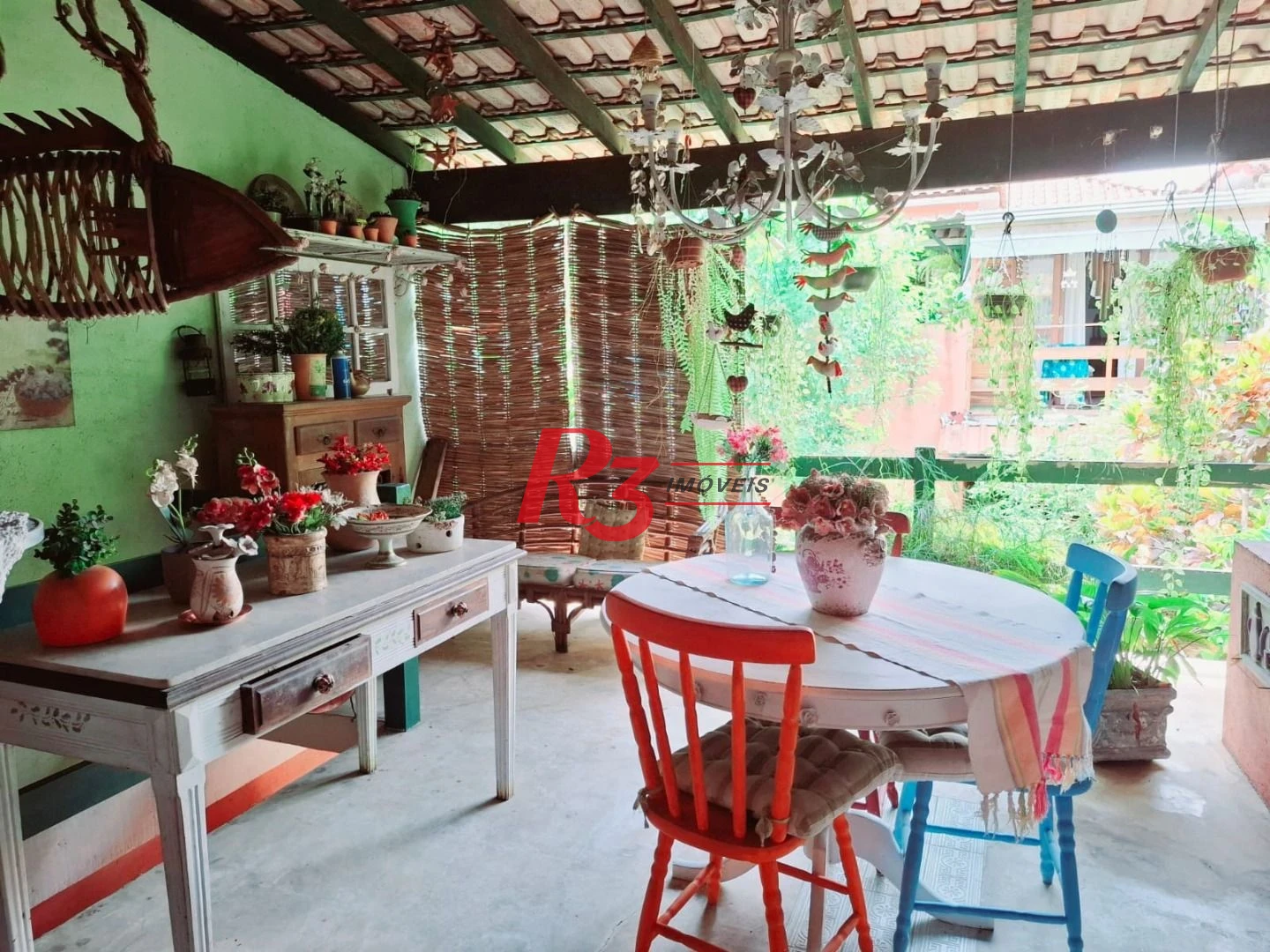 Sobrado à venda, 220 m² por R$ 690.000,00 - Vila Matias - Santos/SP