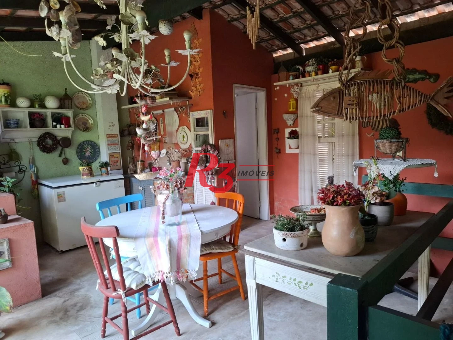 Sobrado à venda, 220 m² por R$ 690.000,00 - Vila Matias - Santos/SP
