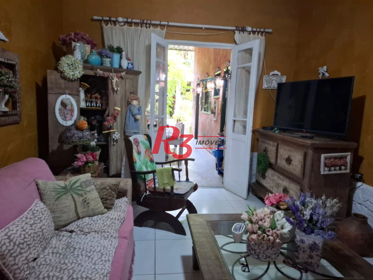 Sobrado à venda, 220 m² por R$ 690.000,00 - Vila Matias - Santos/SP
