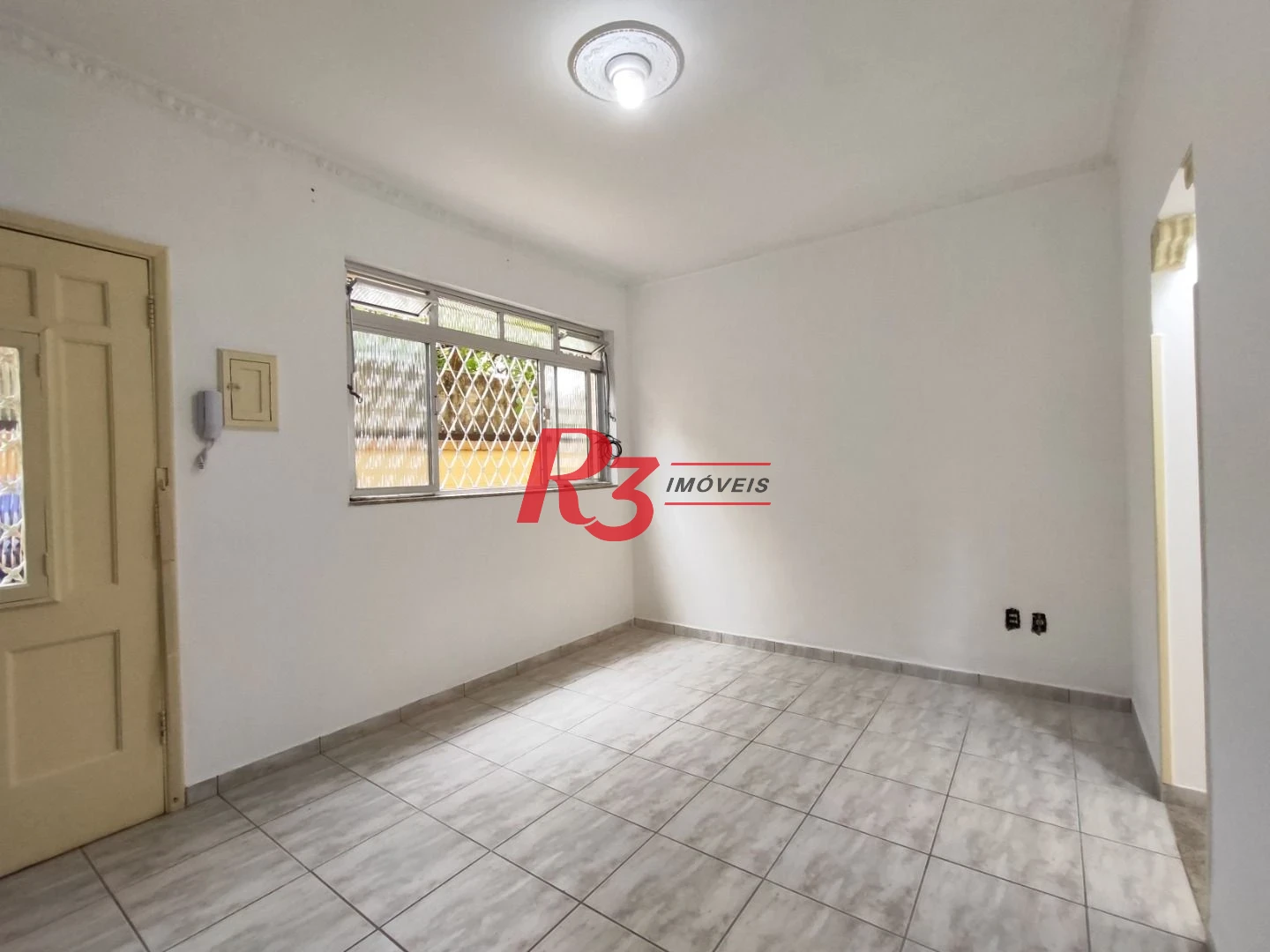 R3 REAL ESTATE VENDE! Sobrado com 2 dormitórios, 73 m² por R$ 430.000 - Campo Grande - Santos/SP