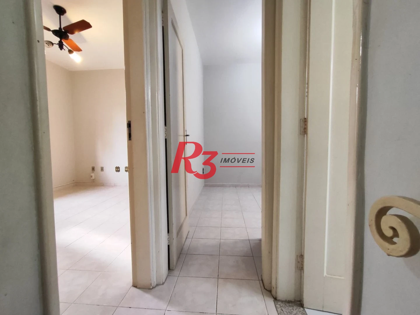 R3 REAL ESTATE VENDE! Sobrado com 2 dormitórios, 73 m² por R$ 430.000 - Campo Grande - Santos/SP