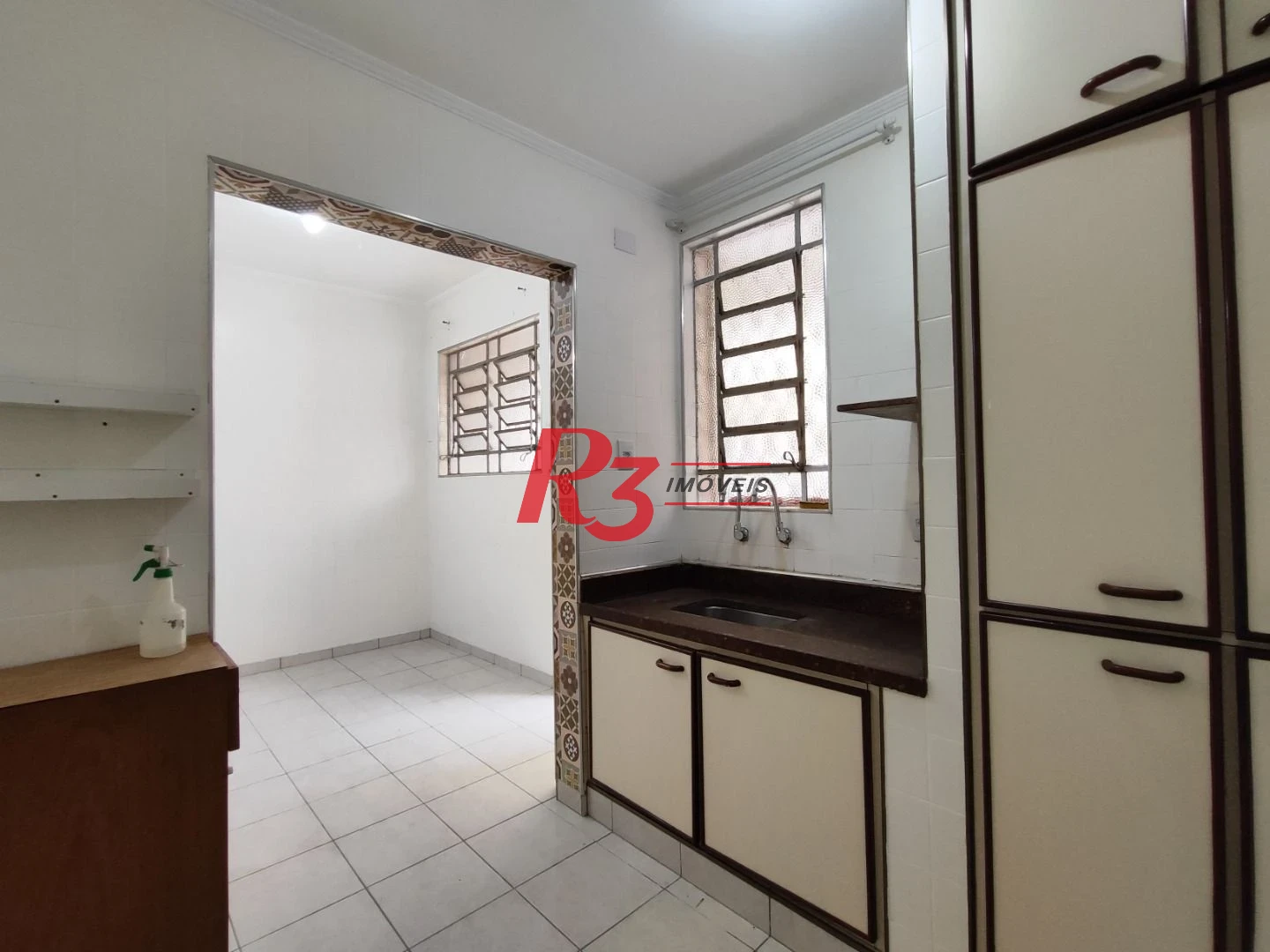 R3 REAL ESTATE VENDE! Sobrado com 2 dormitórios, 73 m² por R$ 430.000 - Campo Grande - Santos/SP