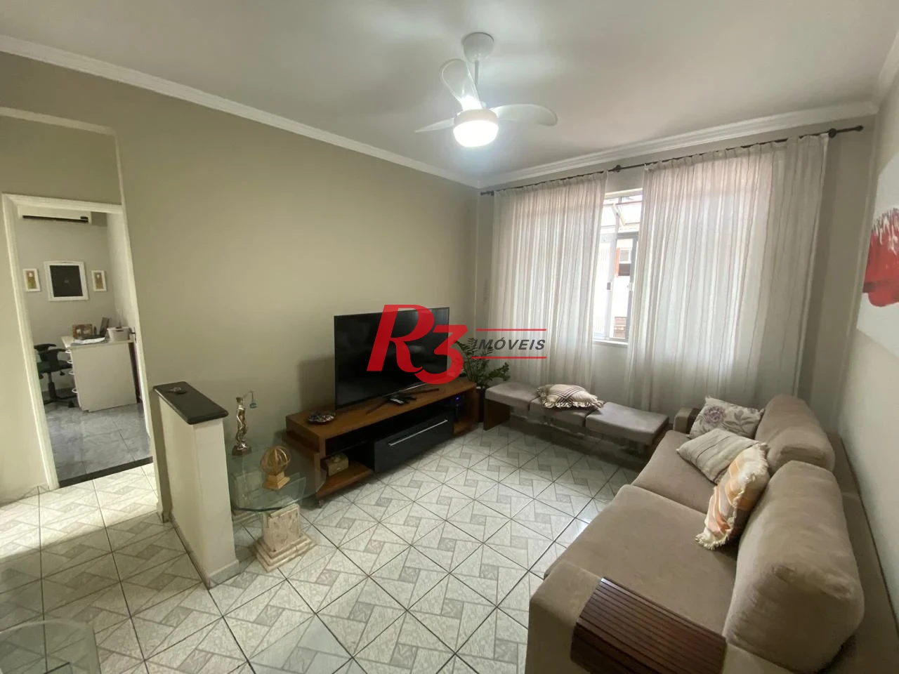 Apartamento com 2 dormitórios à venda, 40 m² por R$ 440.000,00 - Gonzaga - Santos/SP
