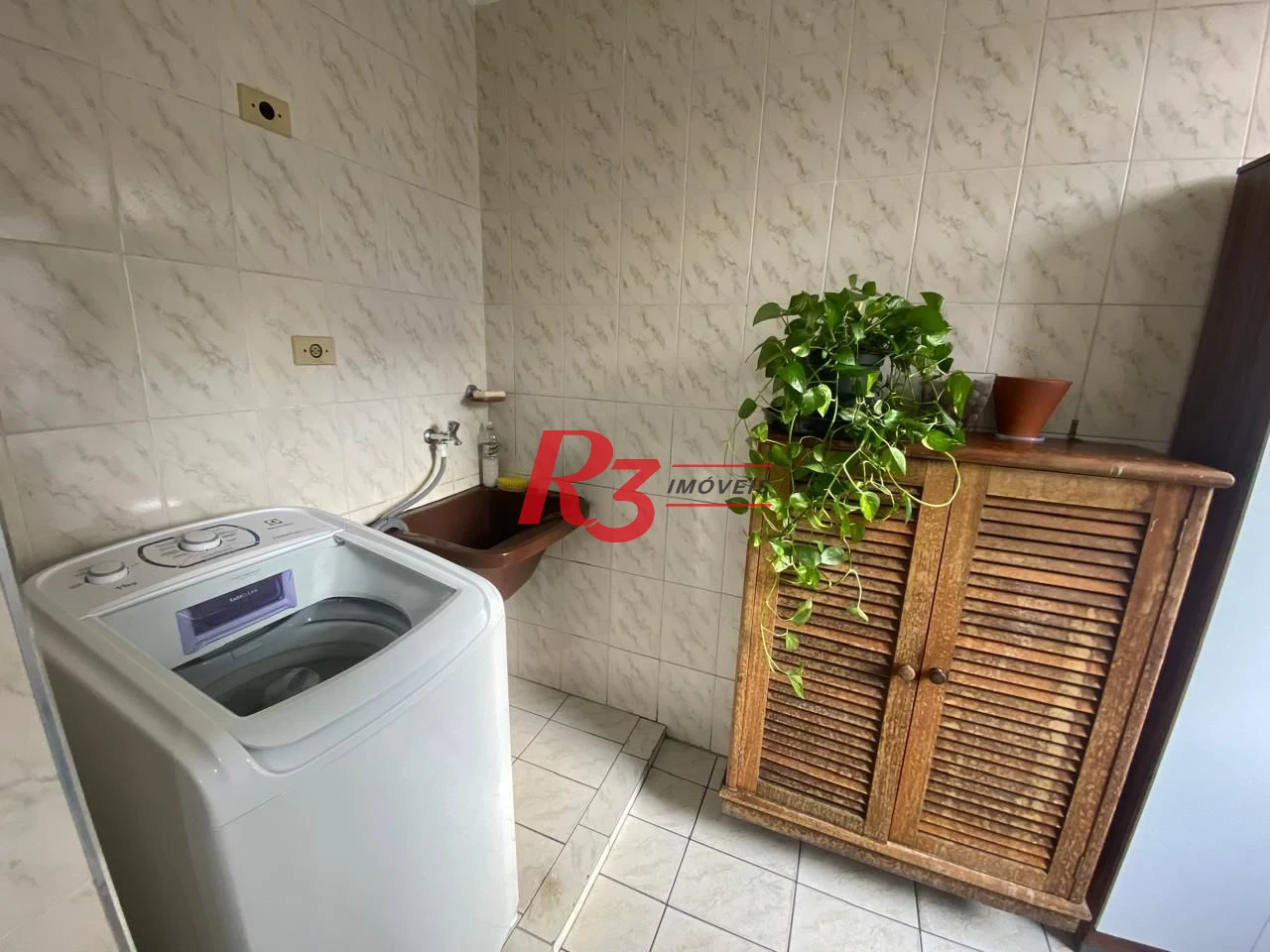 Apartamento com 2 dormitórios à venda, 40 m² por R$ 440.000,00 - Gonzaga - Santos/SP