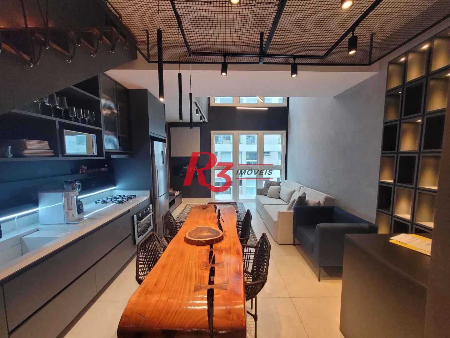 Loft com 1 dormitório, 69 m² - venda por R$ 920.000,00 ou aluguel por R$ 7.500,00/mês - Gonzaga - Santos/SP