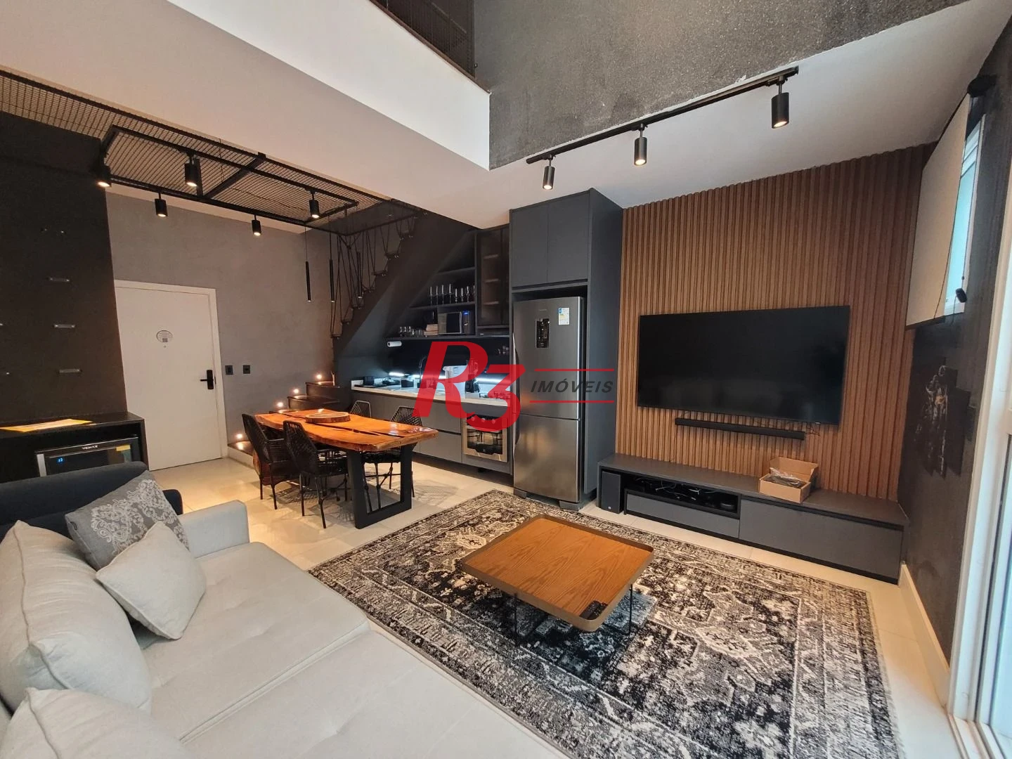 Loft com 1 dormitório, 69 m² - venda por R$ 920.000,00 ou aluguel por R$ 7.500,00/mês - Gonzaga - Santos/SP