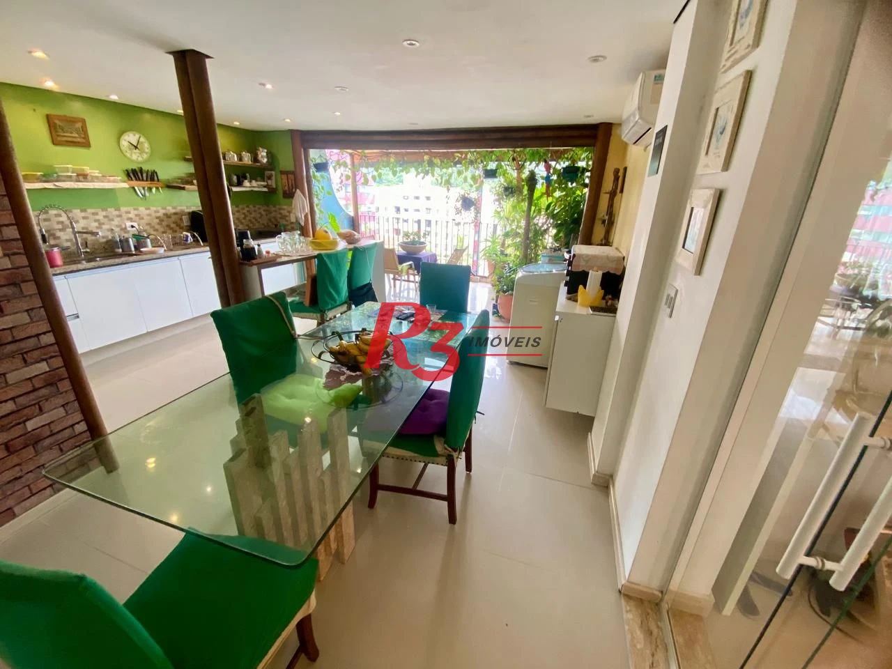 Cobertura com 3 dormitórios à venda, 298 m² por R$ 1.300.000,00 - Jardim Las Palmas - Guarujá/SP