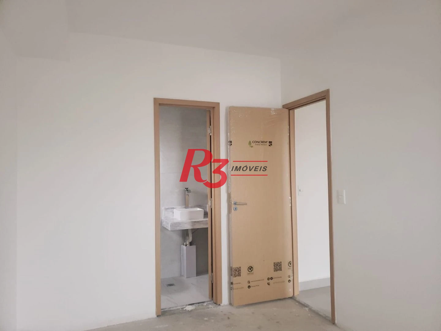 Apartamento com 2 dormitórios à venda, 65 m² por R$ 860.000,00 - Ponta da Praia - Santos/SP