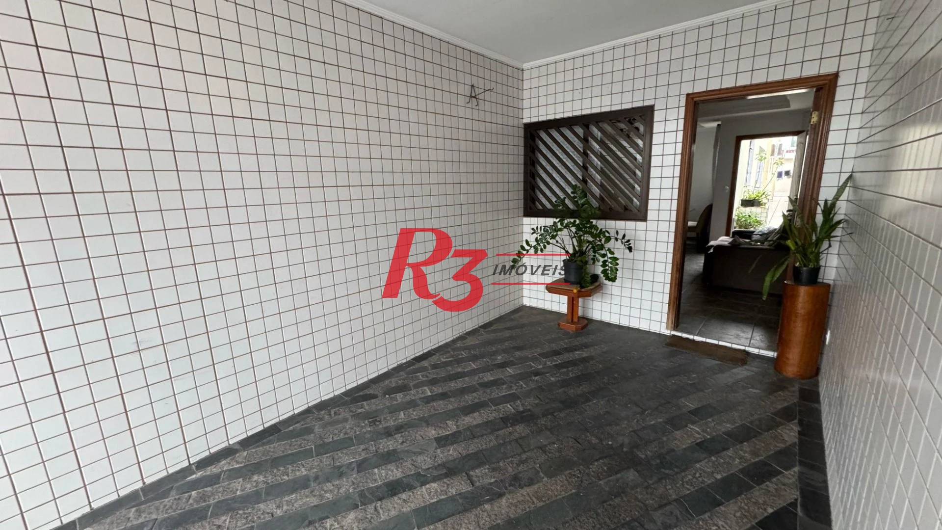 Casa com 3 dormitórios, 152 m² - venda por R$ 960.000,00 ou aluguel por R$ 5.000,00/mês - Campo Grande - Santos/SP