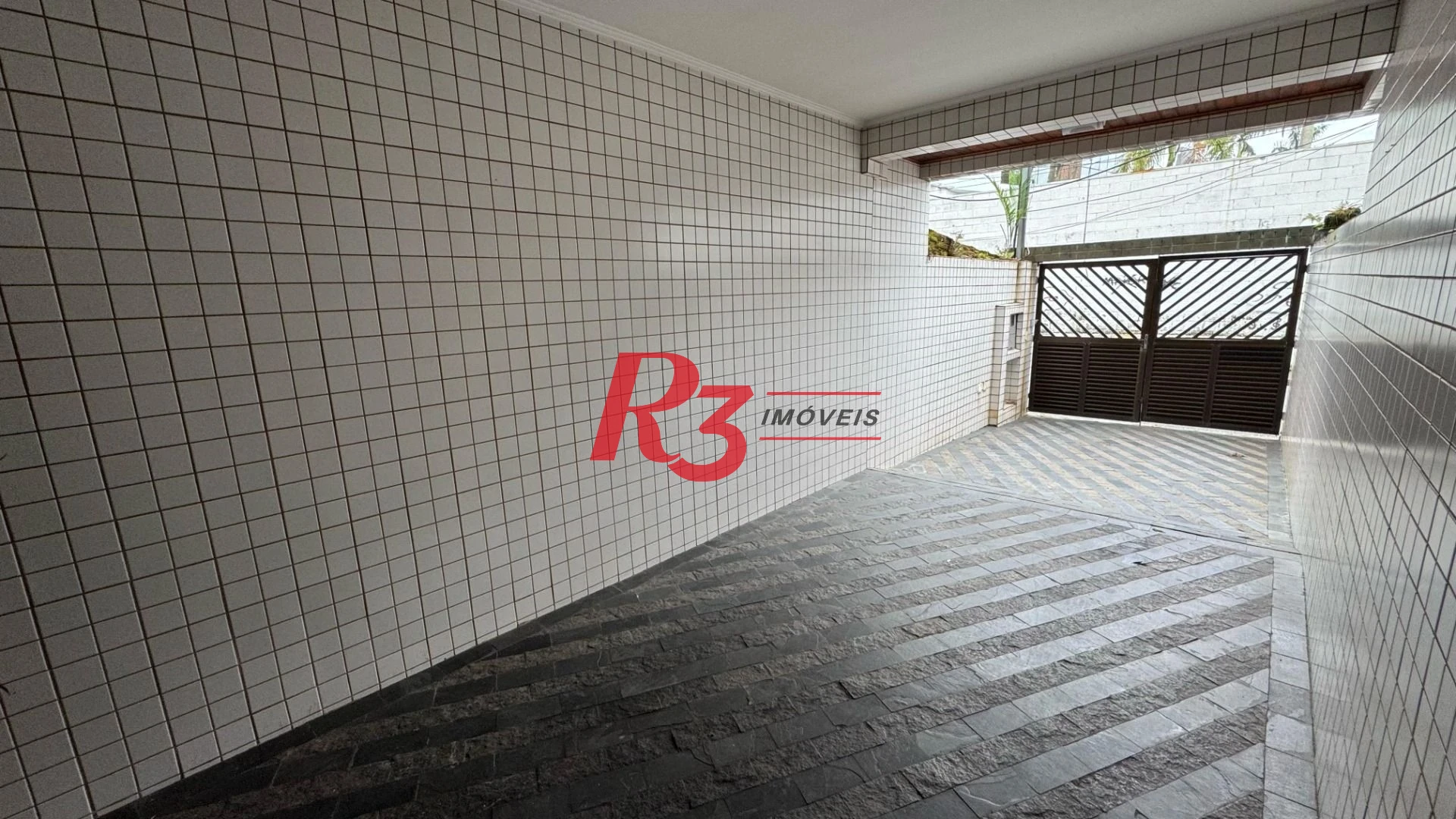 Casa com 3 dormitórios, 152 m² - venda por R$ 960.000,00 ou aluguel por R$ 5.000,00/mês - Campo Grande - Santos/SP