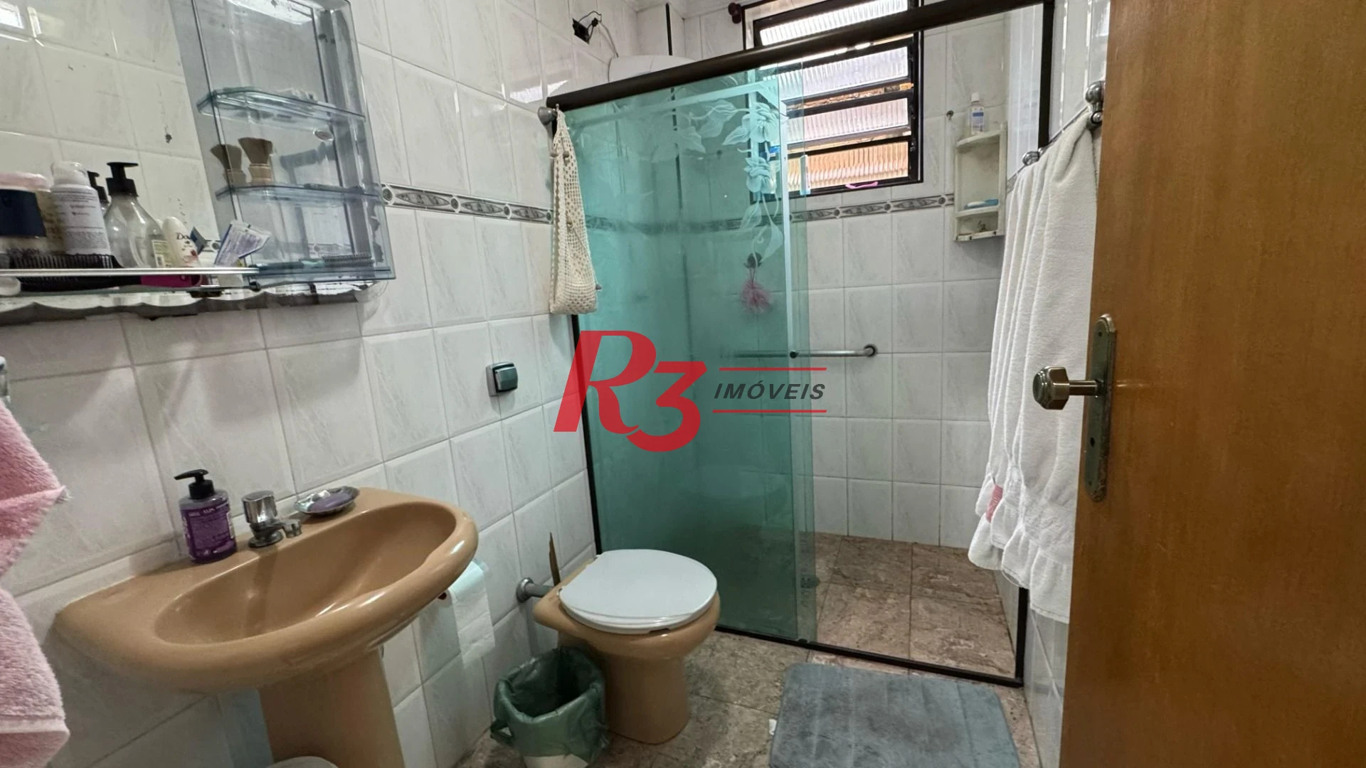 Casa com 3 dormitórios, 152 m² - venda por R$ 960.000,00 ou aluguel por R$ 5.000,00/mês - Campo Grande - Santos/SP