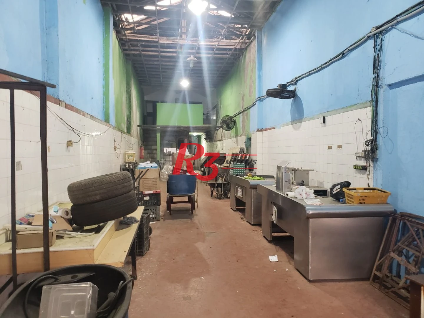 Galpão à venda,  por R$ 375.000 - Vila Nova - Santos/SP