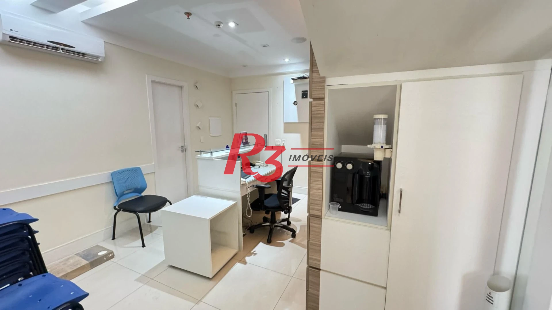 Sala, 72 m² - venda por R$ 600.000,00 ou aluguel por R$ 6.000,00/mês - Vila Matias - Santos/SP