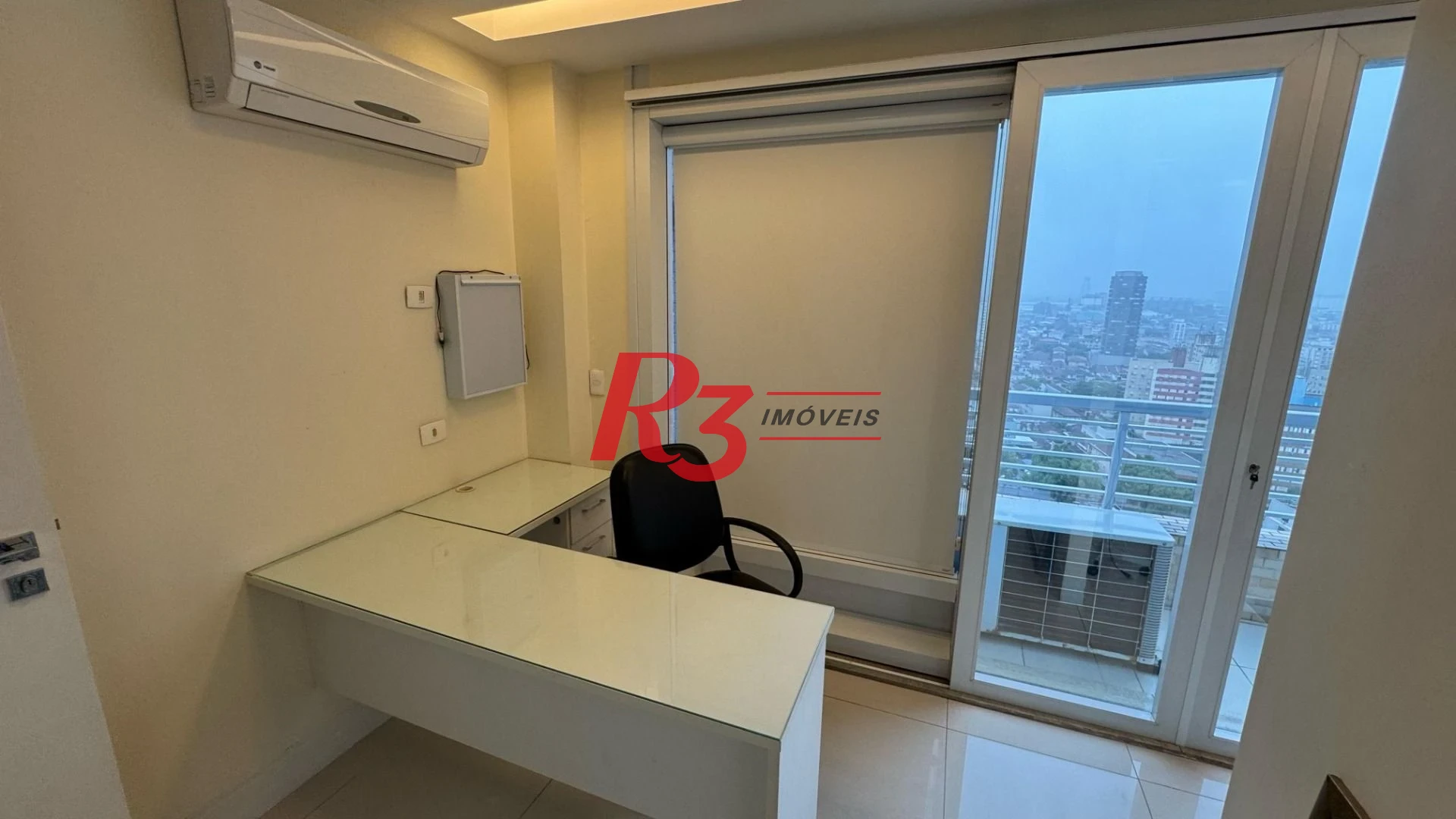 Sala, 72 m² - venda por R$ 600.000,00 ou aluguel por R$ 6.000,00/mês - Vila Matias - Santos/SP