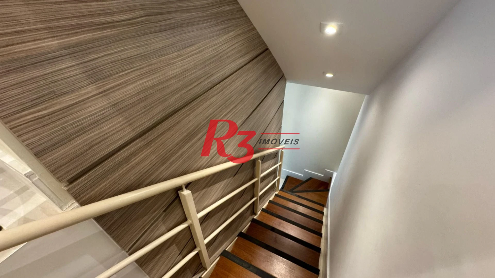 Sala, 72 m² - venda por R$ 600.000,00 ou aluguel por R$ 6.000,00/mês - Vila Matias - Santos/SP